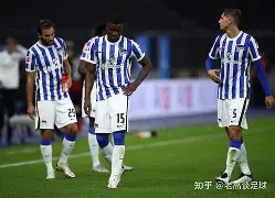 包含克罗托内喜获主场胜利，士气高涨的词条